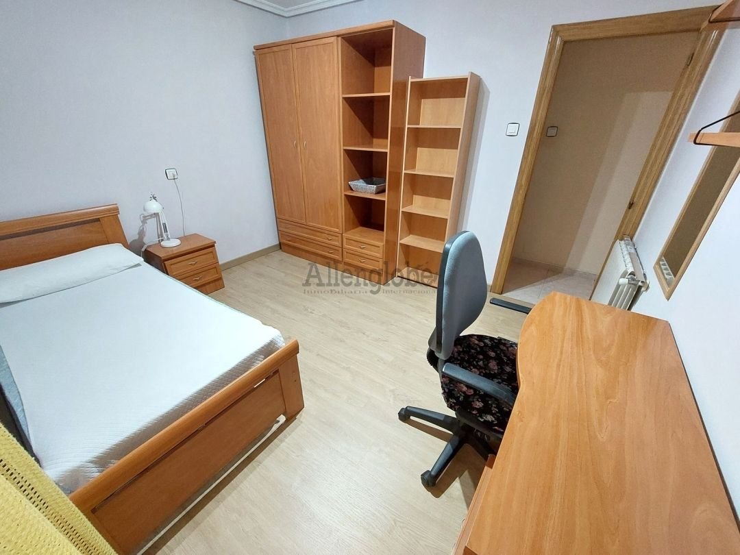 Piso de 108 m² en Oviedo