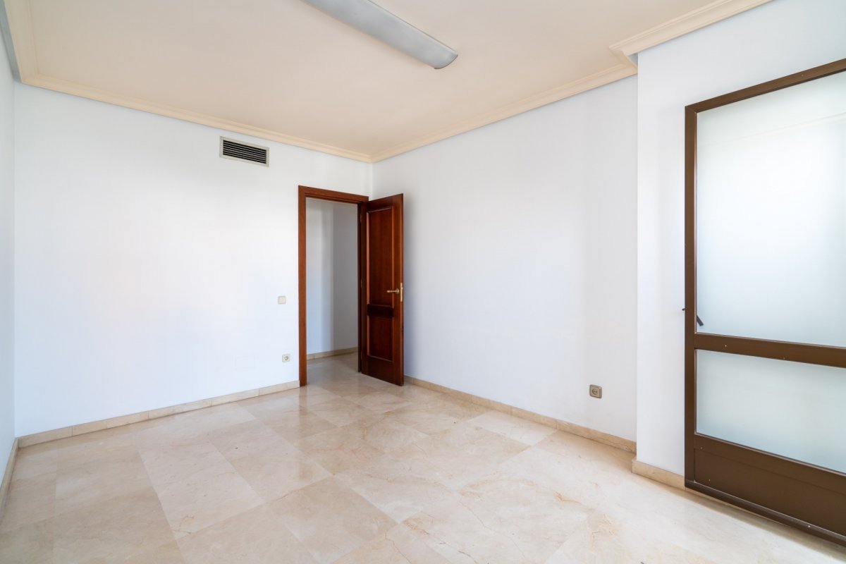 Piso de 218 m² en Almería