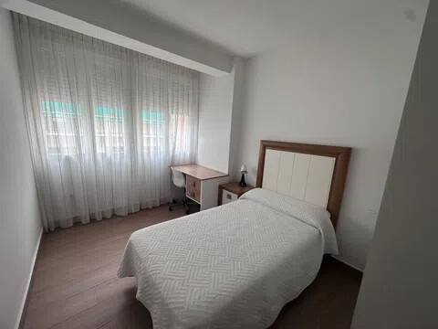 Piso de 90 m² en Granada