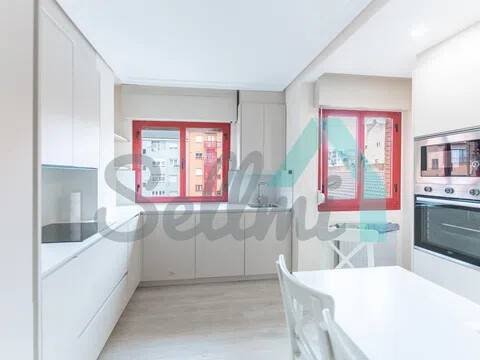 Pis de 137 m² a Oviedo