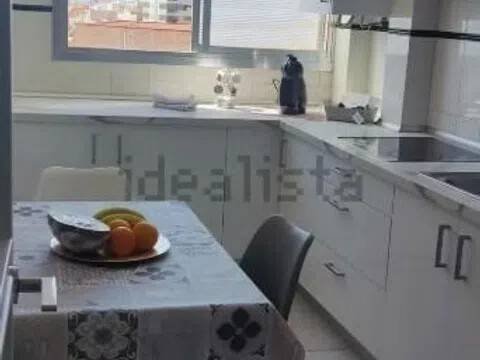 Piso de 90 m² en Almería