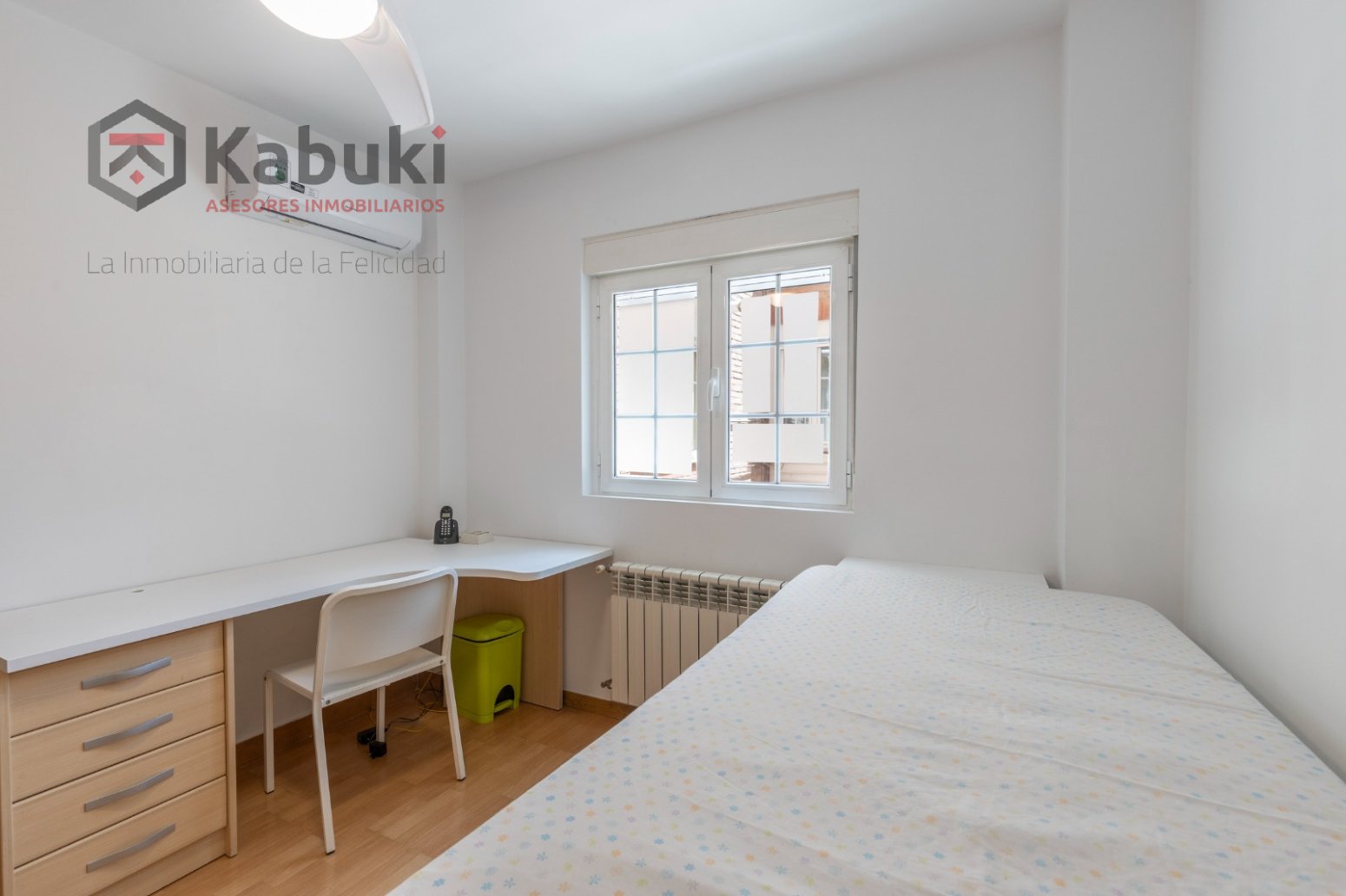 Piso de 90 m² en Granada