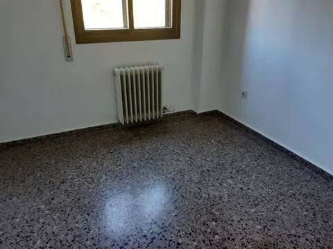 Flat 100 m² in Zaragoza
