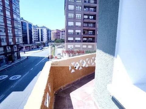 Pis de 130 m² a Oviedo