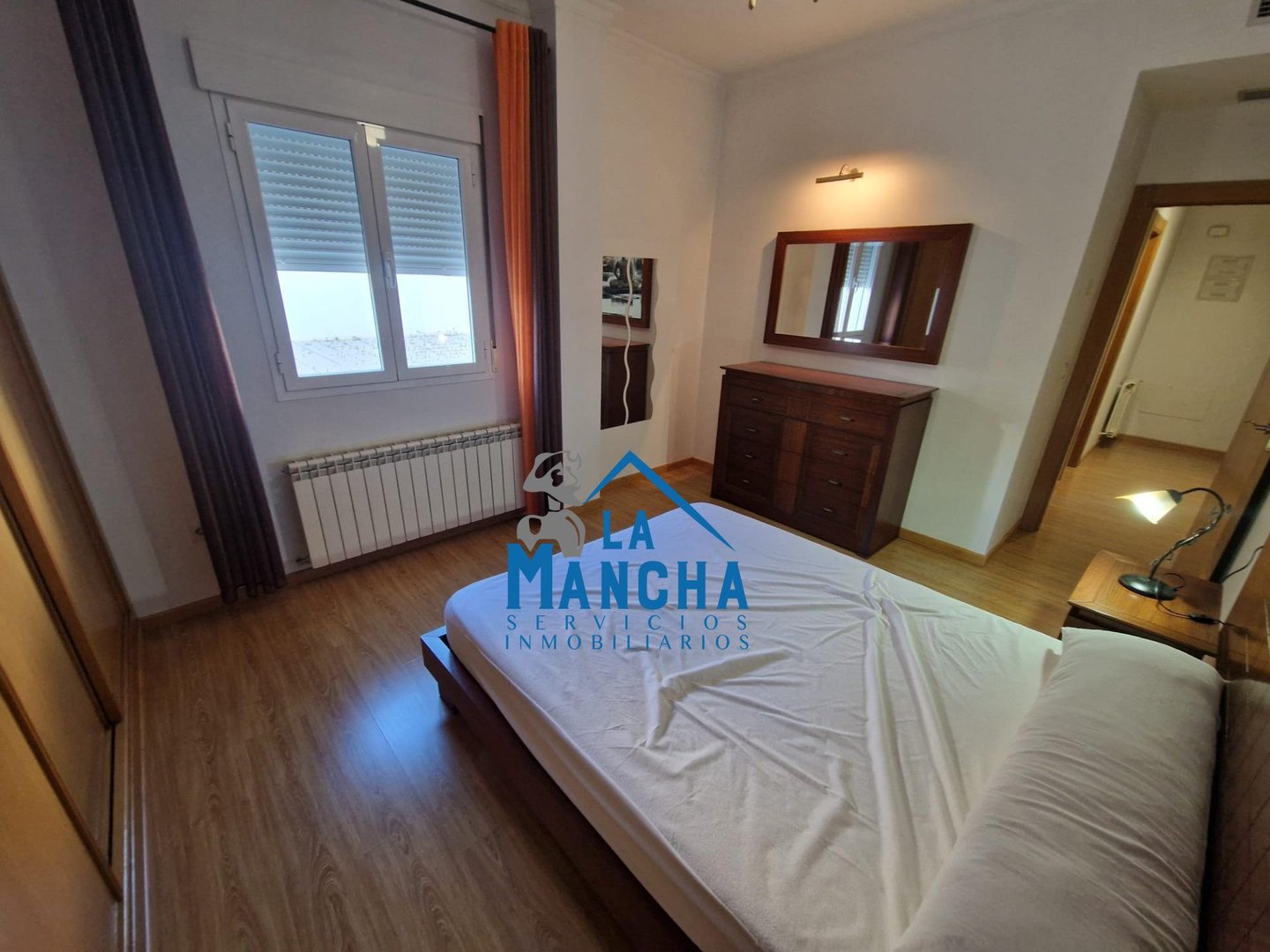 Wohnung 101 m² in Albacete