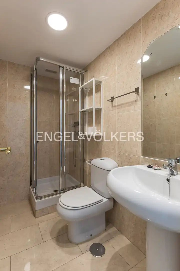 Wohnung 158 m² in Madrid