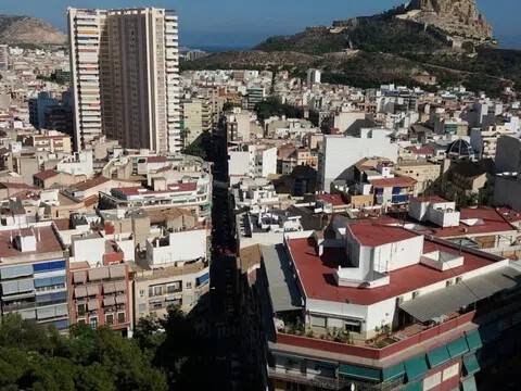 Piso de 95 m² en Alicante