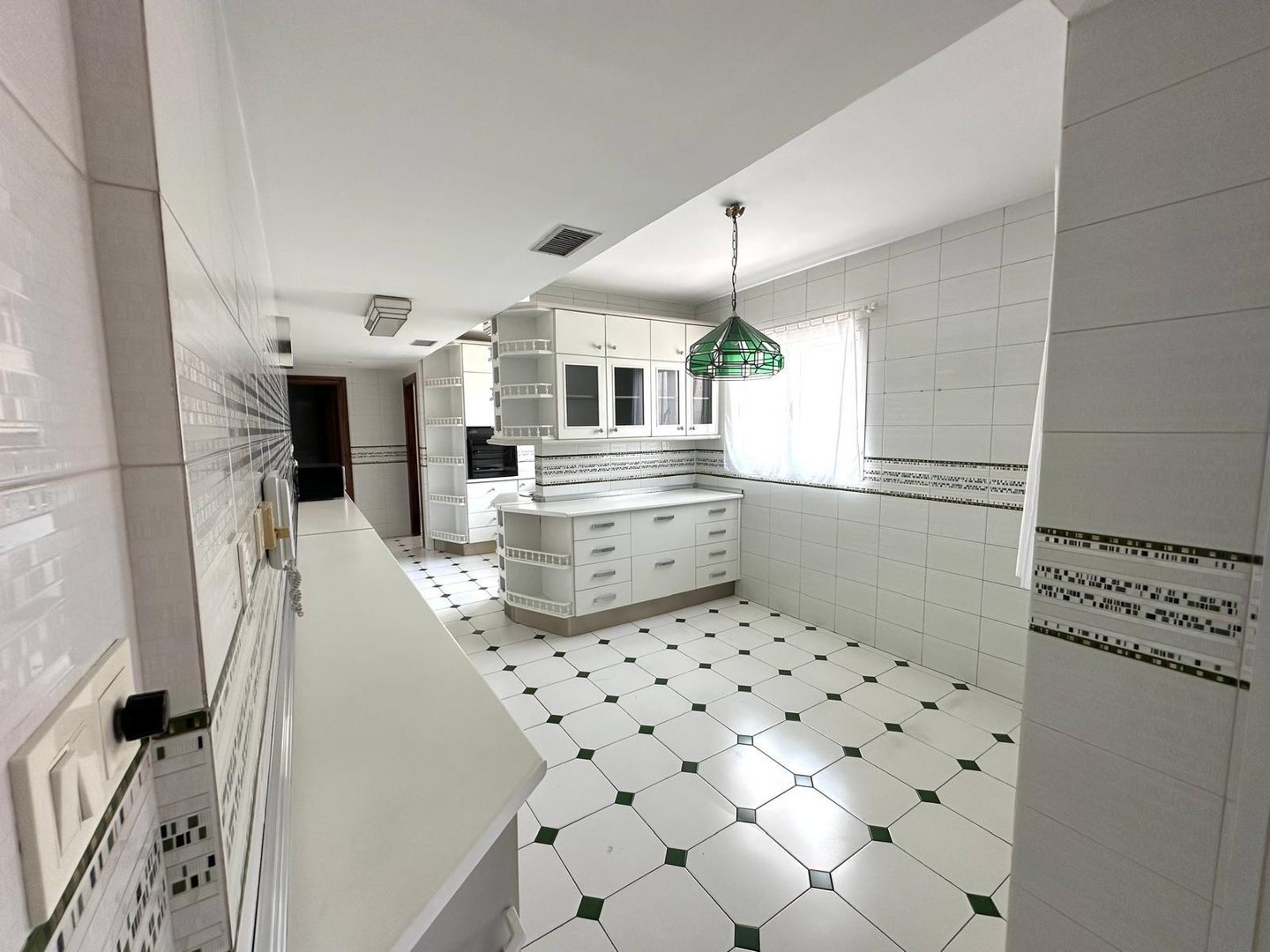 Piso de 200 m² en Granada