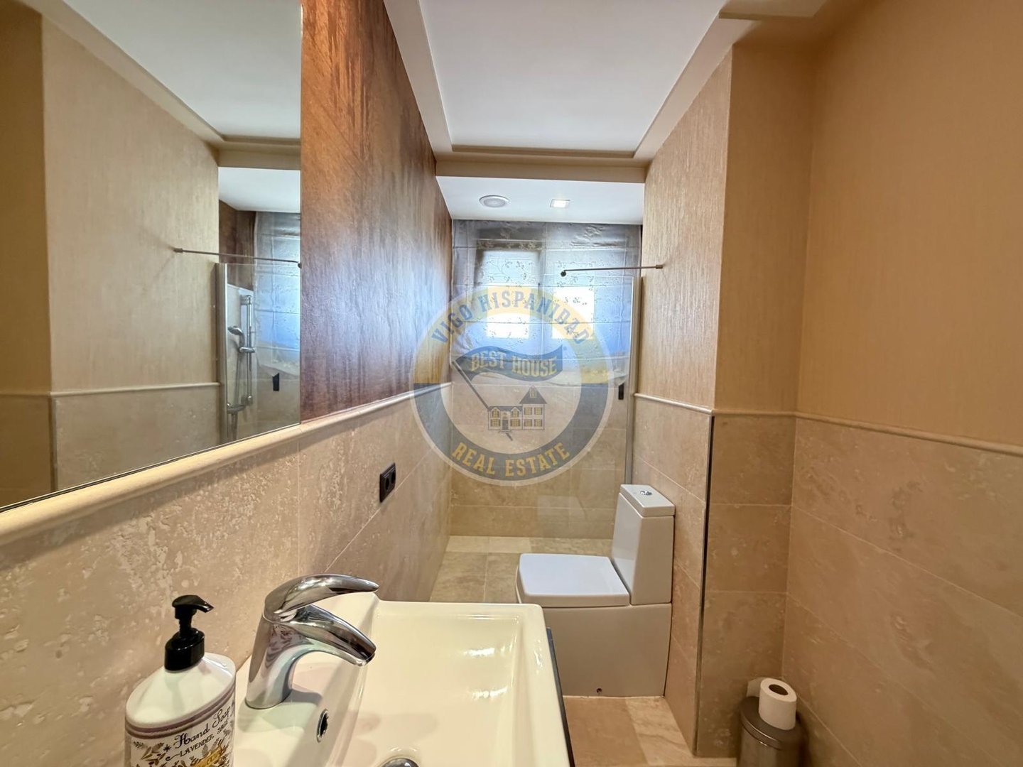 Piso de 250 m² en Vigo