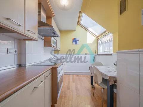 Piso de 69 m² en Oviedo