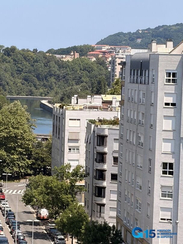 Appartamento 80 m² a Donostia / San Sebastián