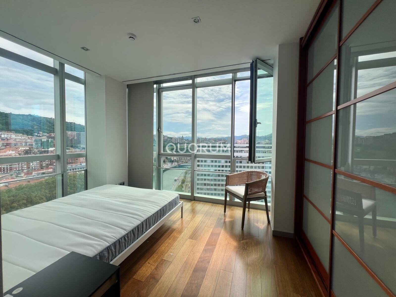 Piso de 90 m² en Bilbao