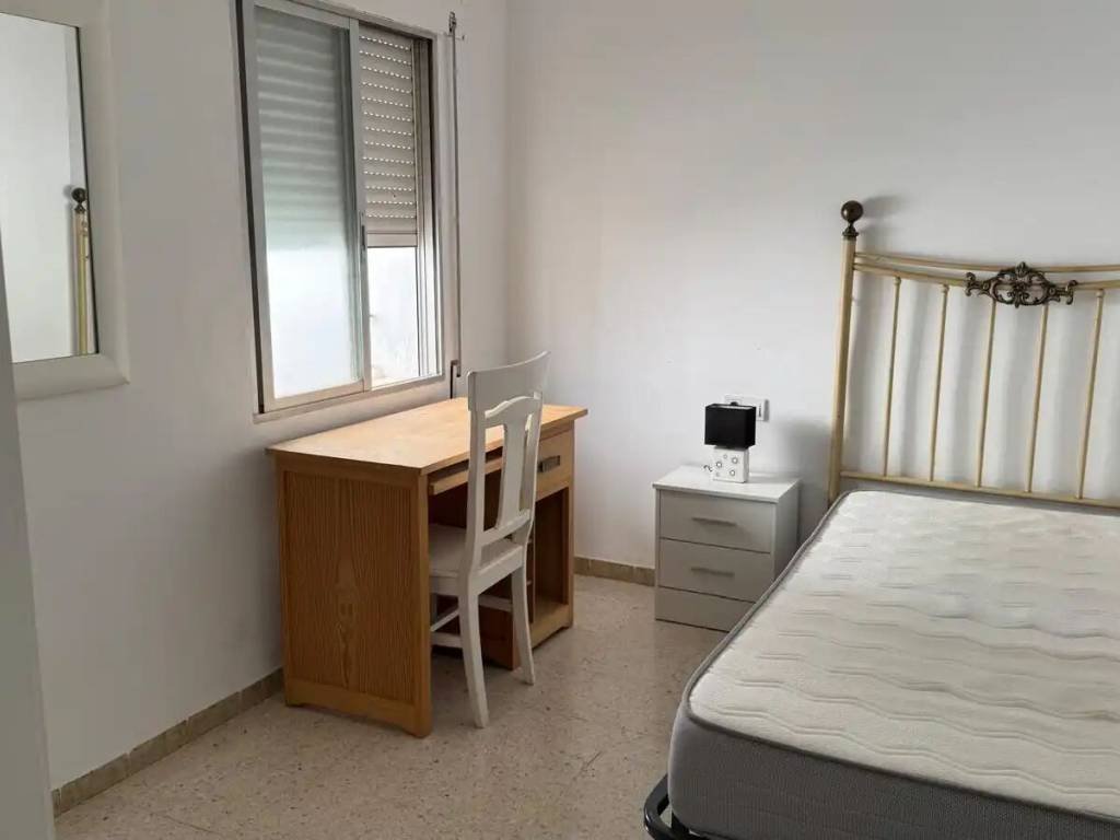 Pis de 80 m² a Còrdova
