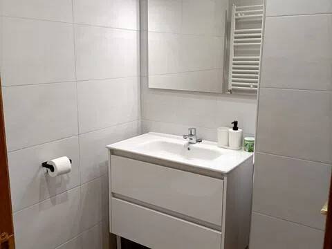 Habitación 240 m², La Almunia de Doña Godina