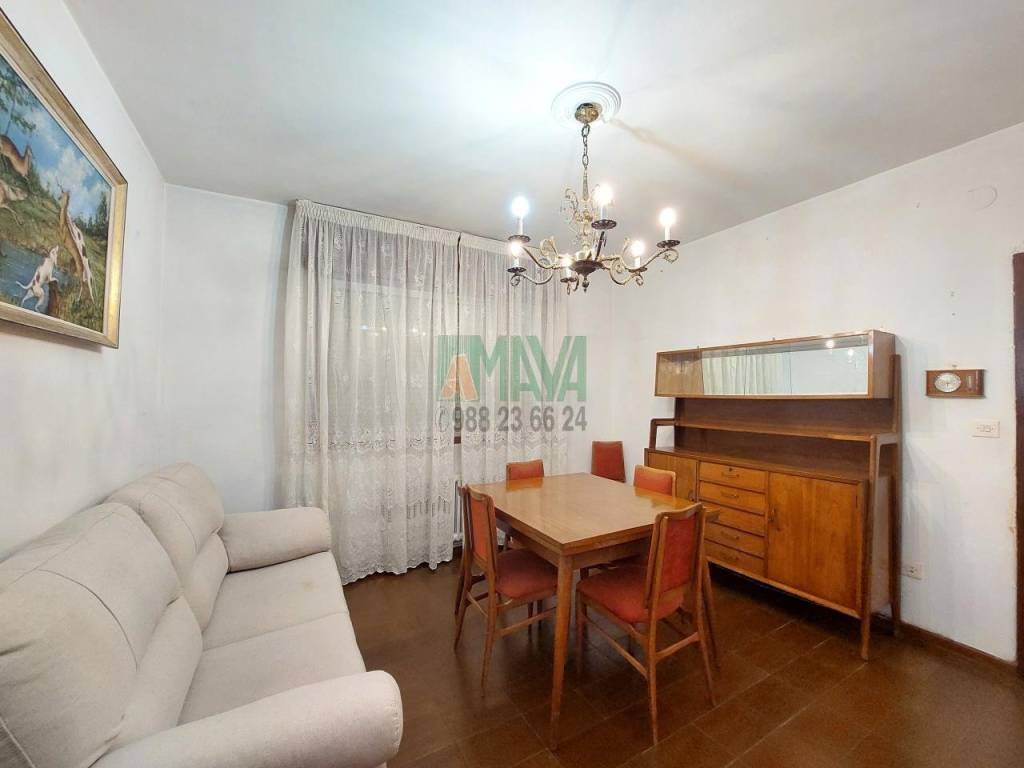Piso de 150 m² en Ourense