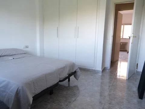 Habitación 140 m², Lérida