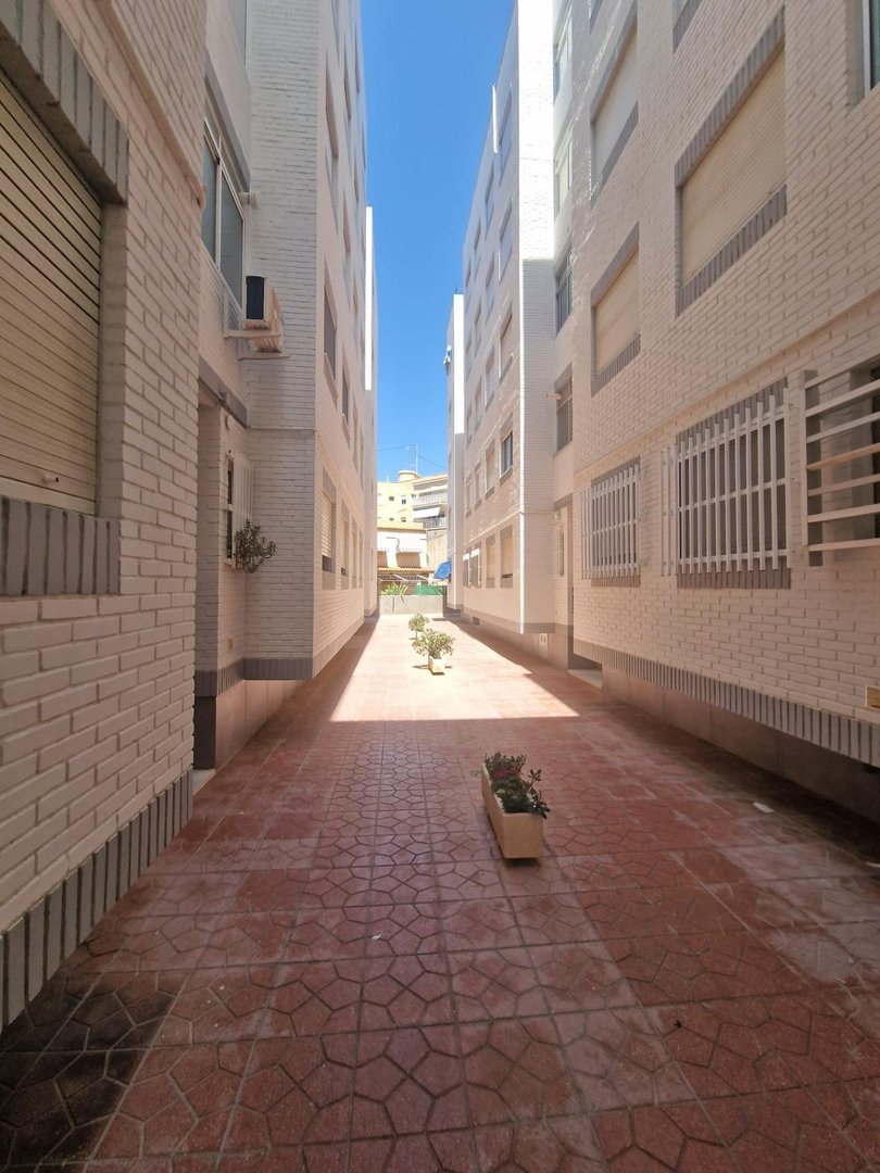 Piso de 85 m² en Santa Pola