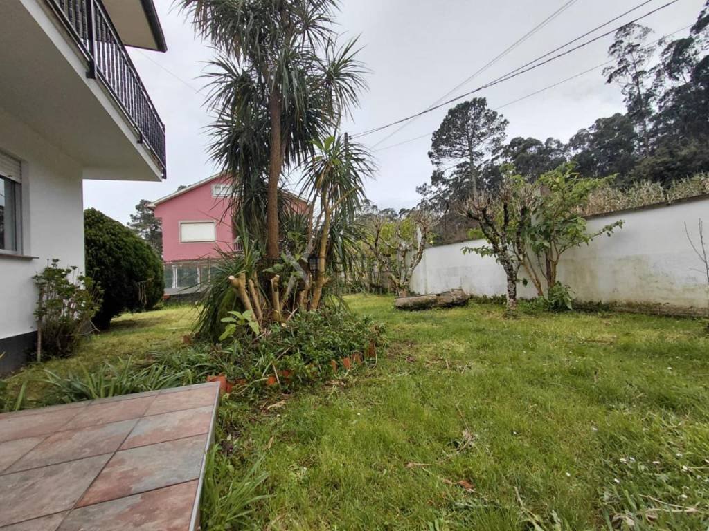 Piso de 90 m² en Boiro