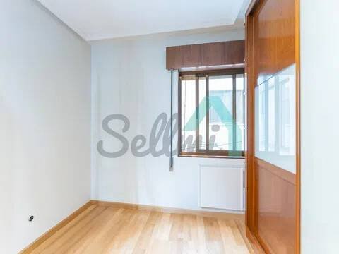 Piso de 132 m² en Oviedo
