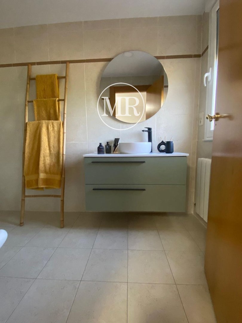 Appartement 210 m² à Monterrubio de Armuña