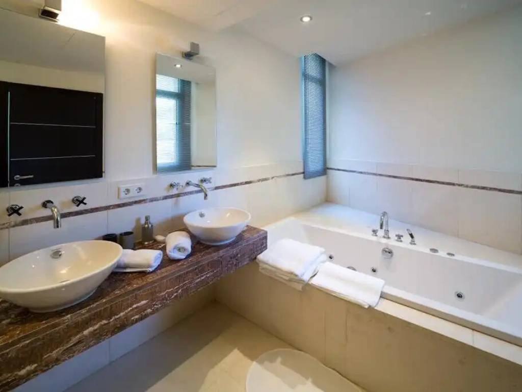 Casa de 856 m² en Marbella