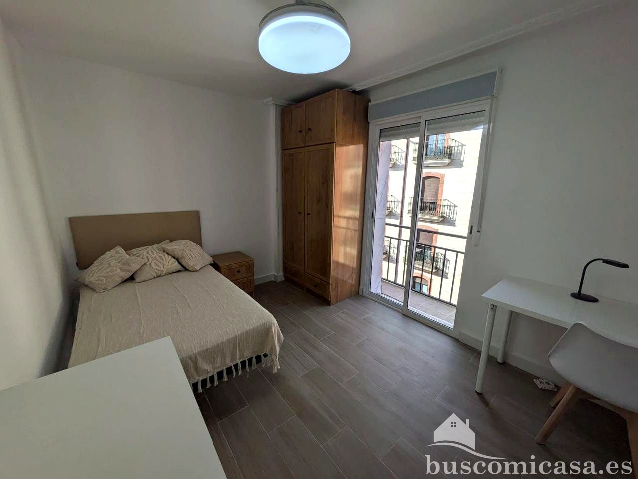 Habitació de lloguer, Linares