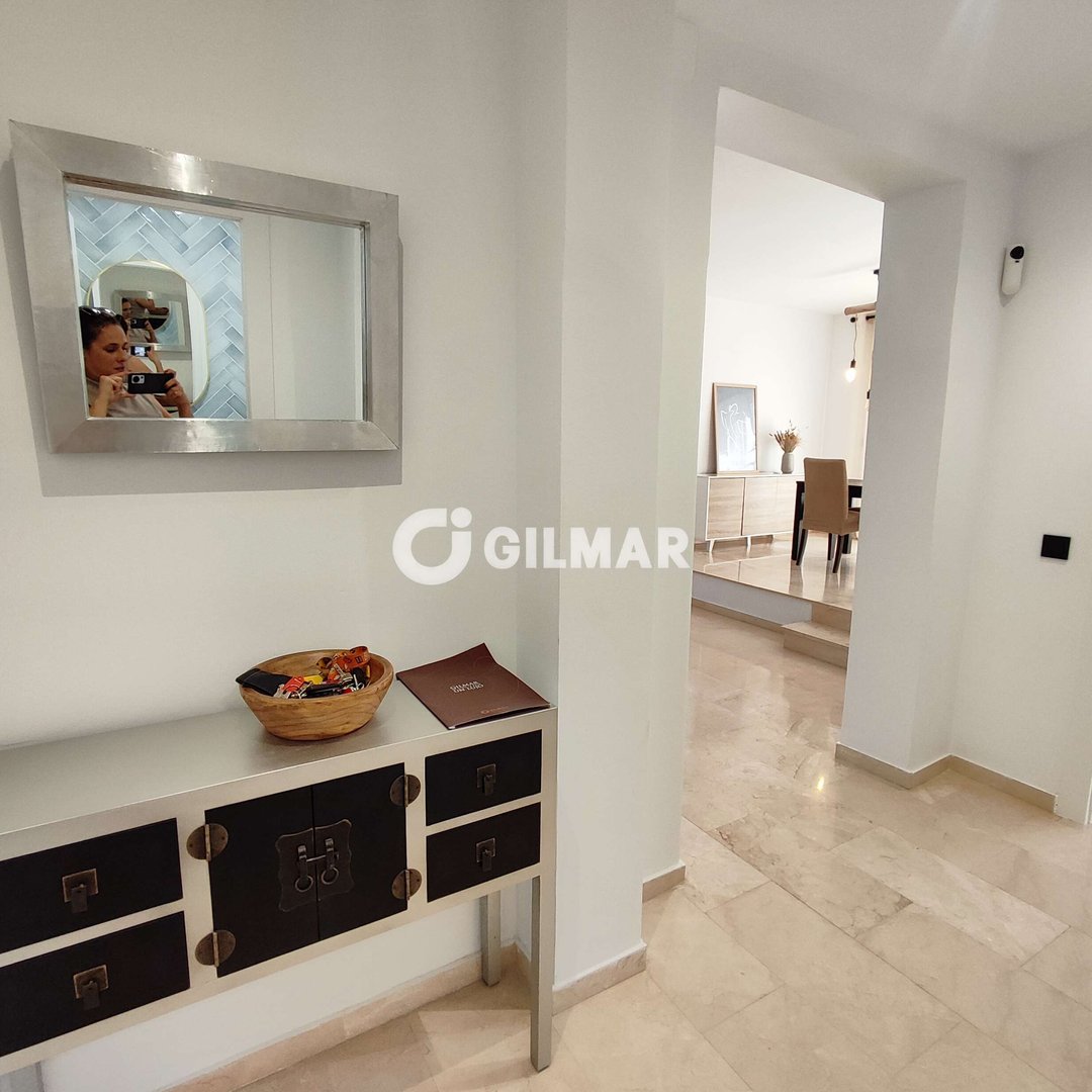 Casa de 220 m² en Estepona