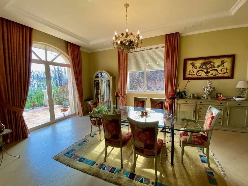 Casa de 800 m² en Estepona