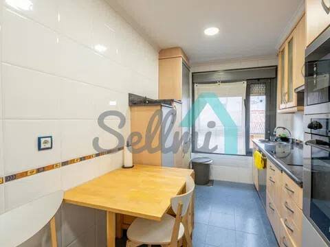 Flat 86 m² in Oviedo