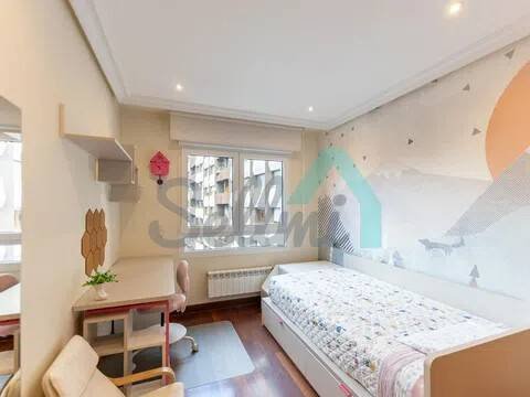 Piso de 112 m² en Oviedo