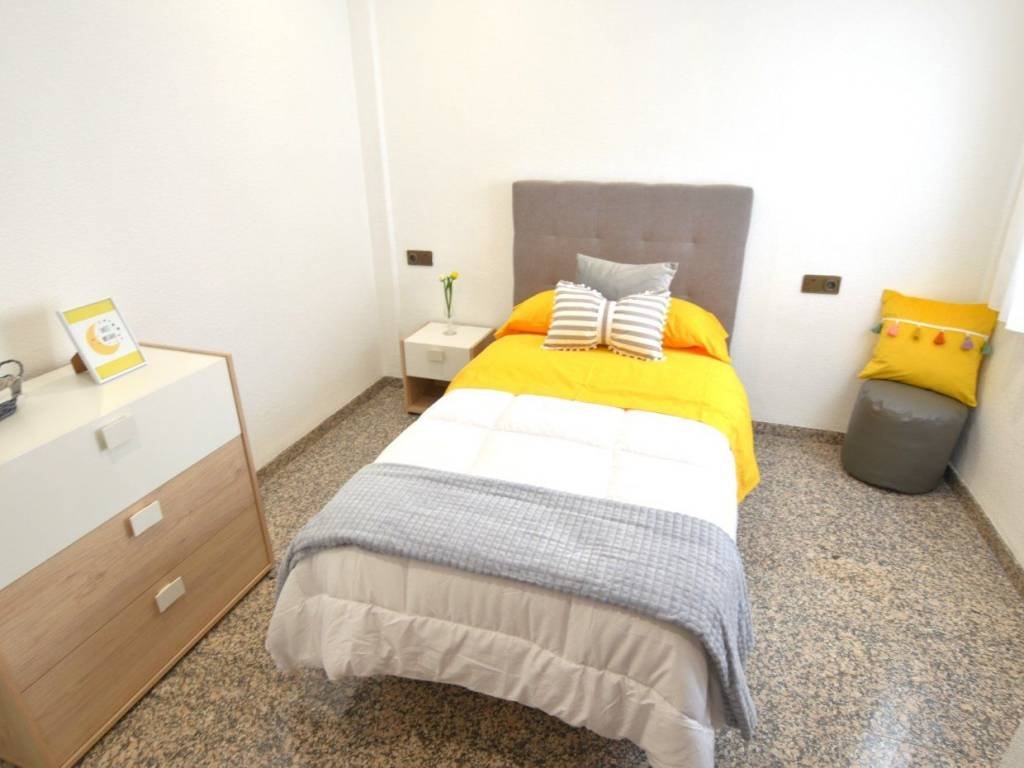 Piso de 120 m² en Elda