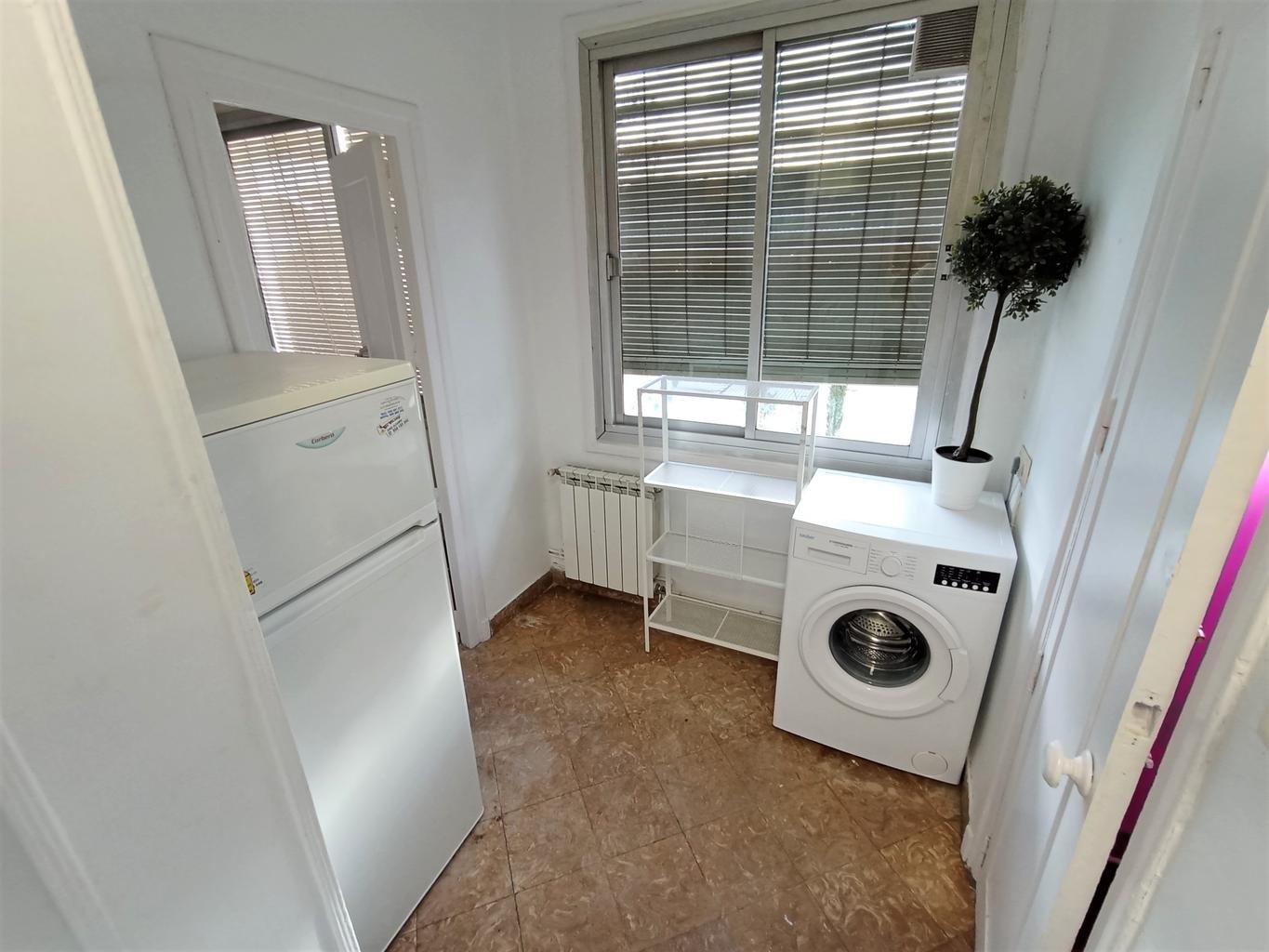 Habitación 310 m², Granada