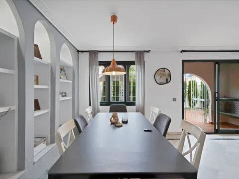 House 230 m² in Casares
