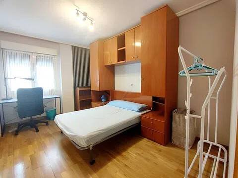 Piso de 120 m² en Oviedo