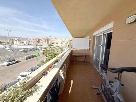 Piso de 106 m² en Roquetas de Mar