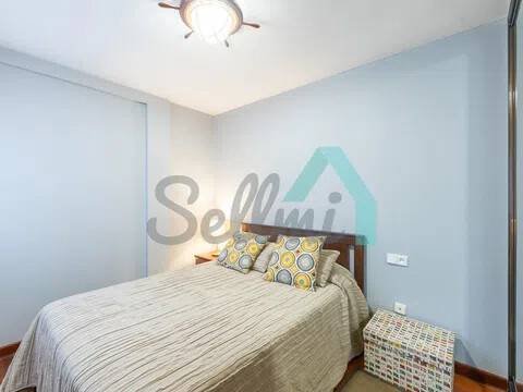 Piso de 55 m² en Oviedo