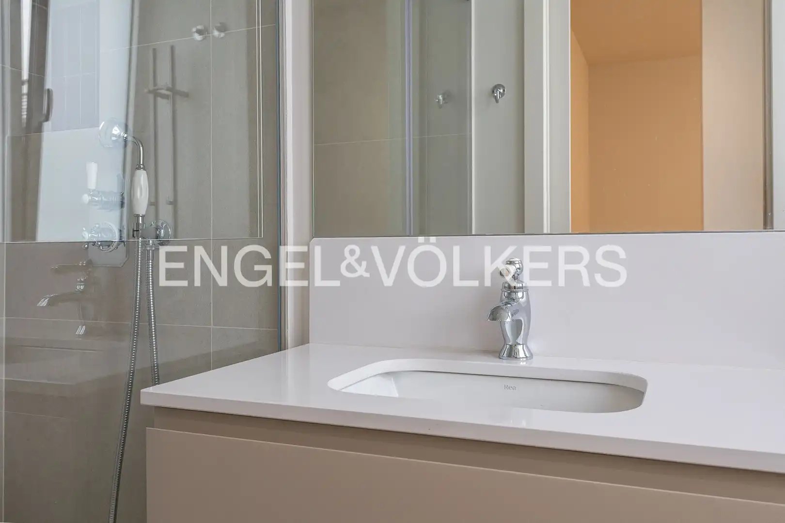 Appartamento 142 m² a Madrid