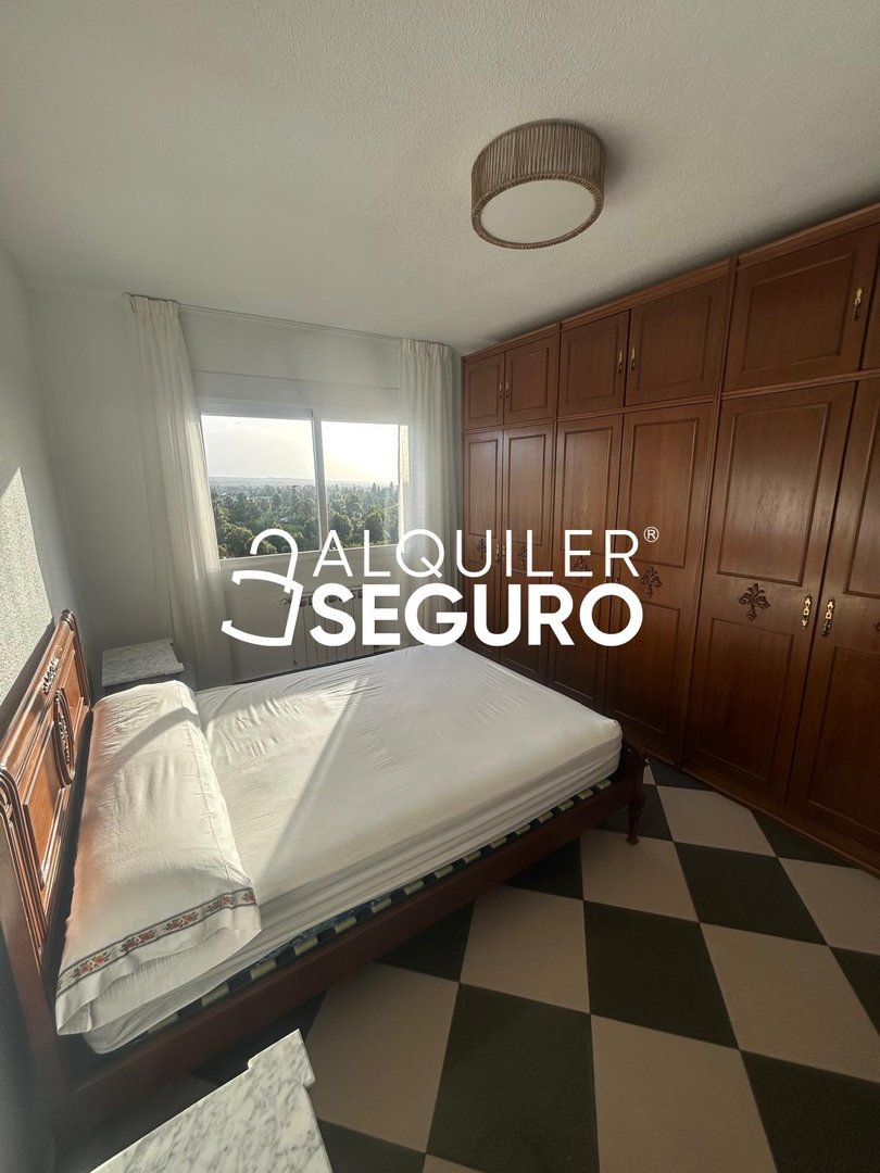 Piso de 100 m² en Granada