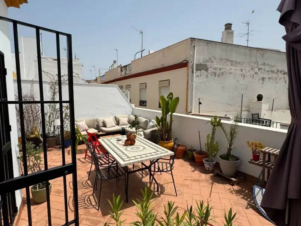 Casa de 244 m² en Sevilla
