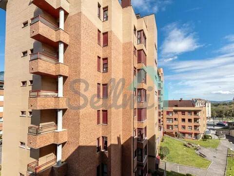 Pis de 91 m² a Oviedo