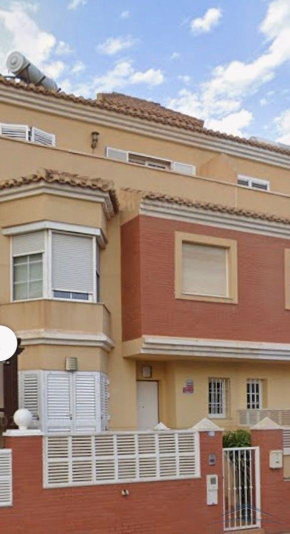 Piso de 160 m² en Roquetas de Mar