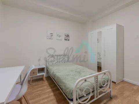 Habitación 83 m², Oviedo