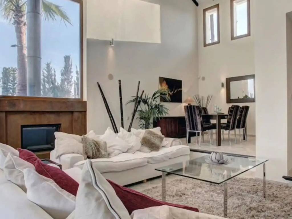 Casa de 340 m² en Estepona