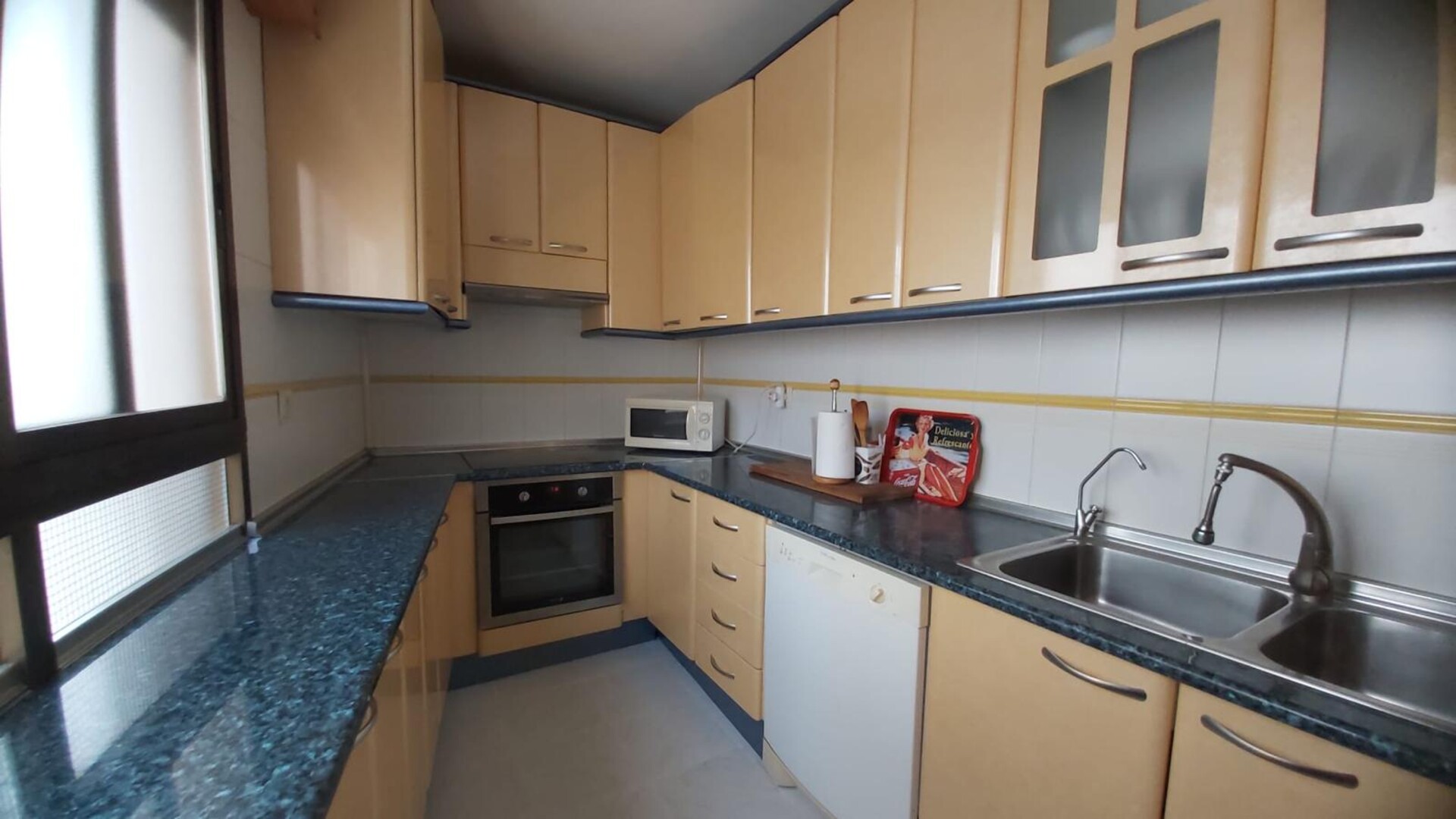 Habitación 189 m², Almería