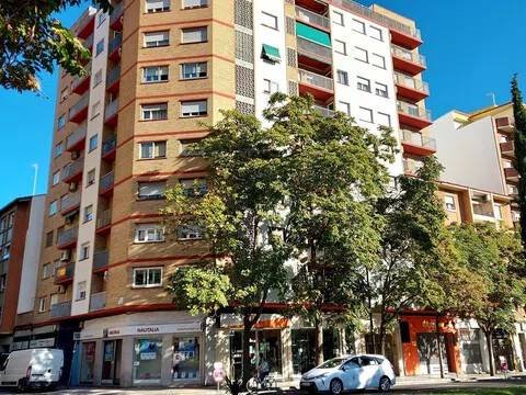 Piso de 95 m² en Zaragoza