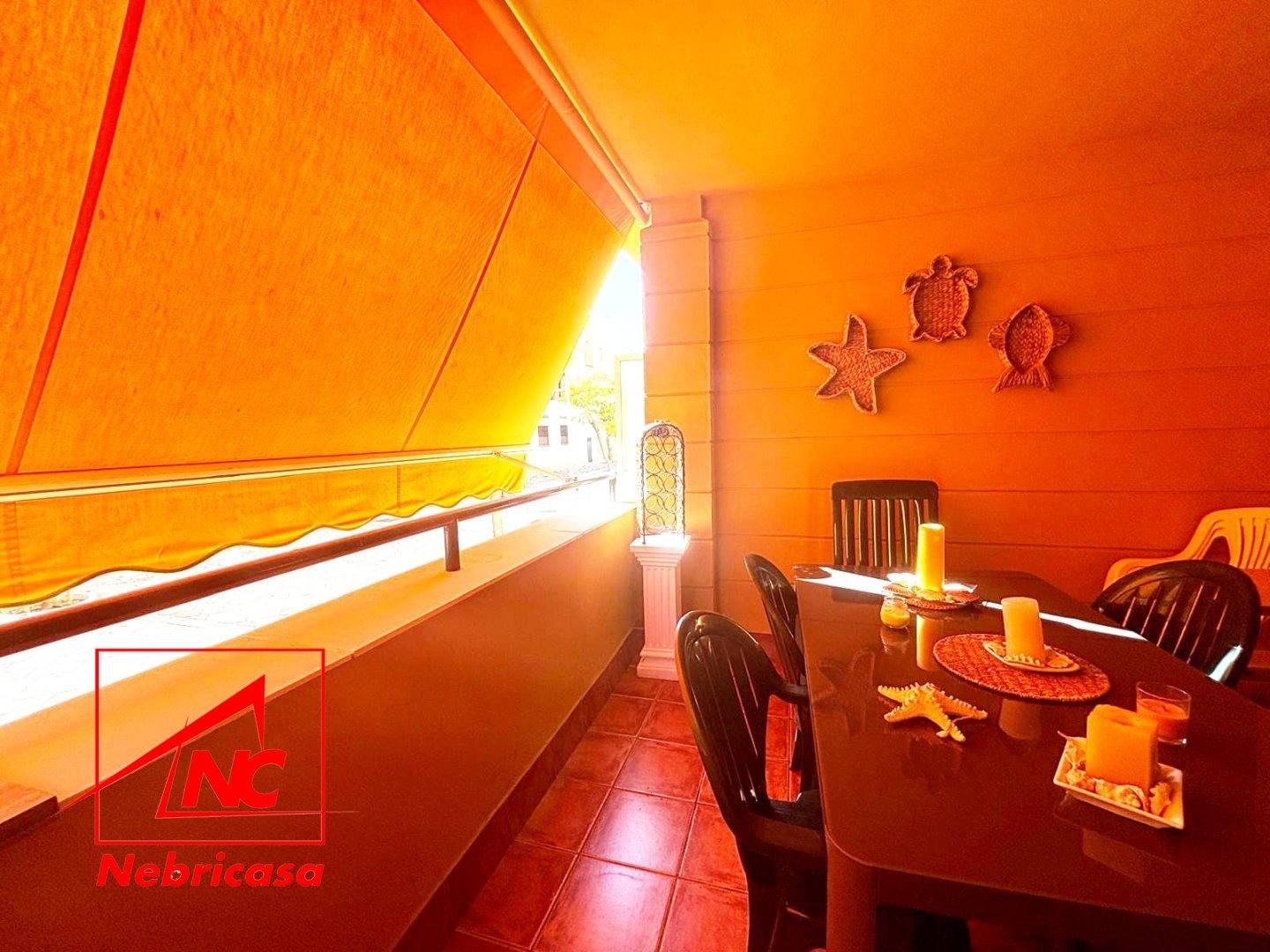 Piso de 85 m² en Rota