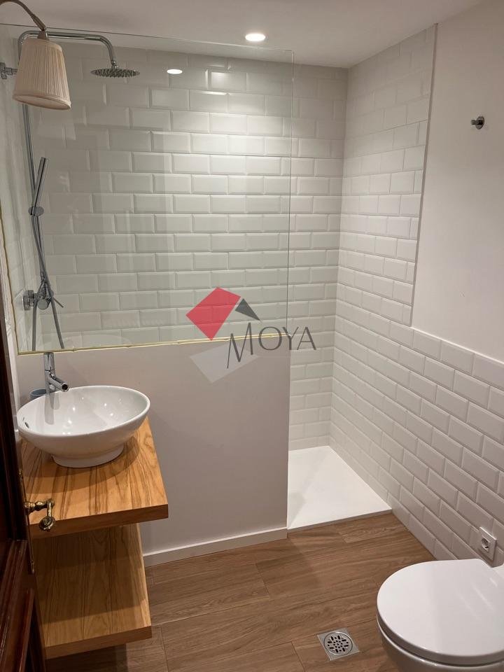 Piso de 80 m² en Vigo