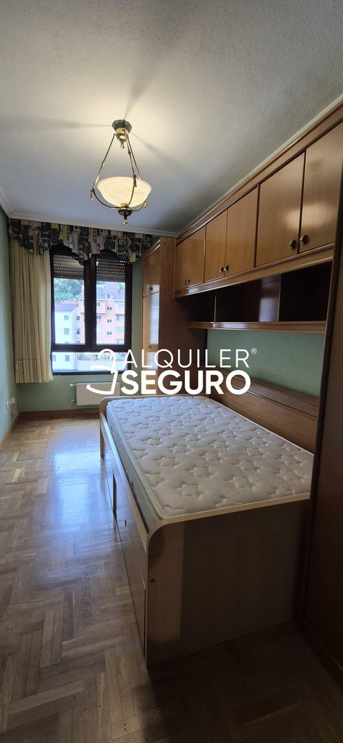 Piso de 90 m² en Mieres