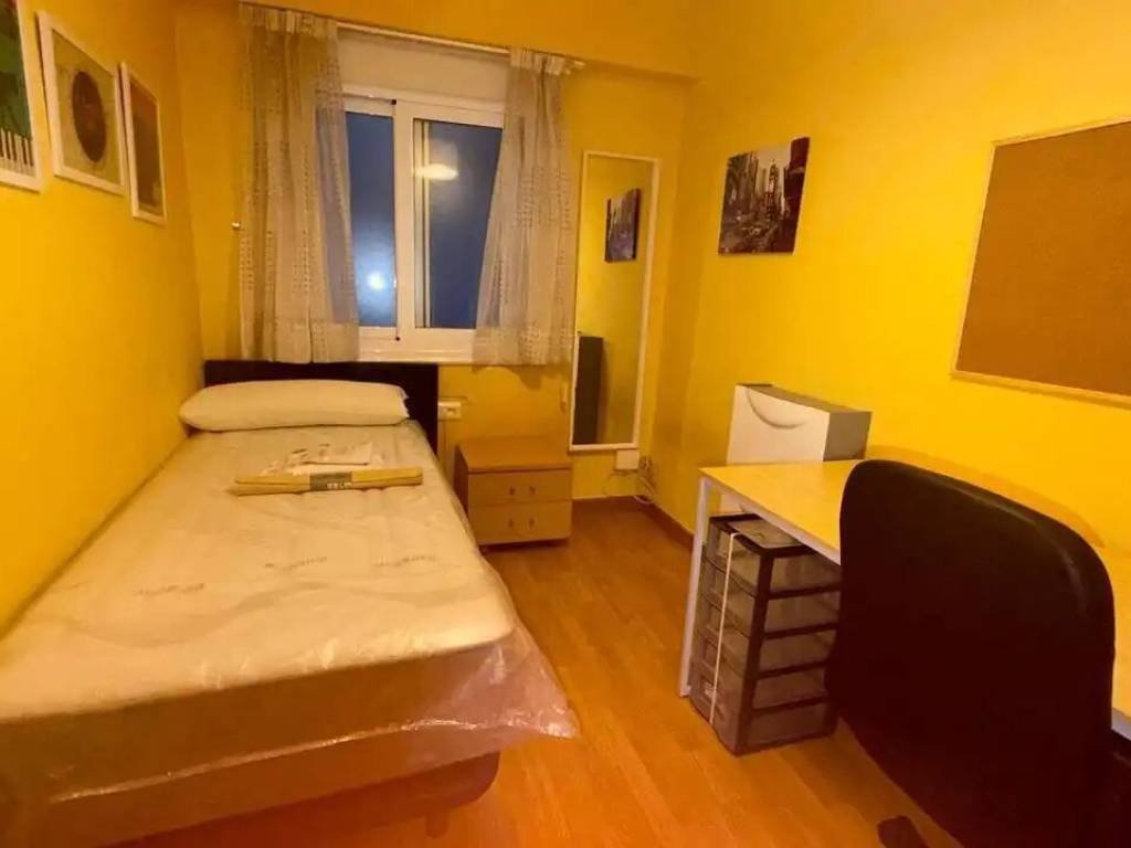 Piso de 95 m² en Ourense
