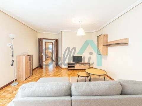 Pis de 68 m² a Oviedo
